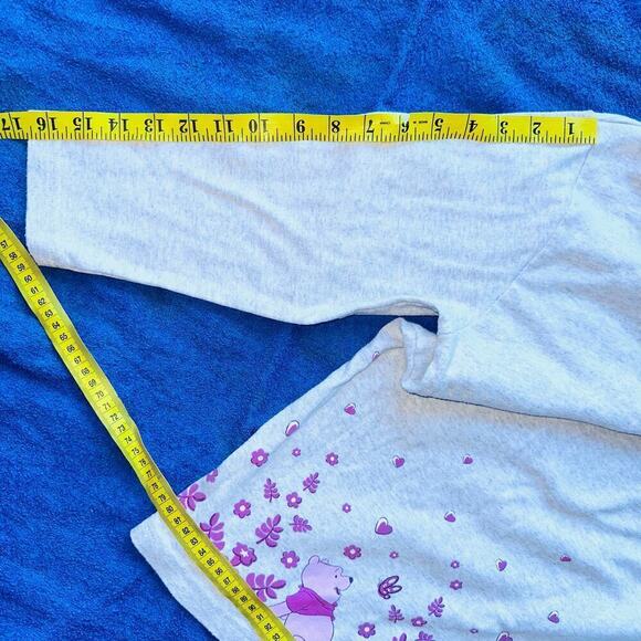 Vintage Women’s M/L Disney Winnie The Pooh Piglet 3/4 Sleeve VNeck Graphic Shirt - Picture 8 of 8